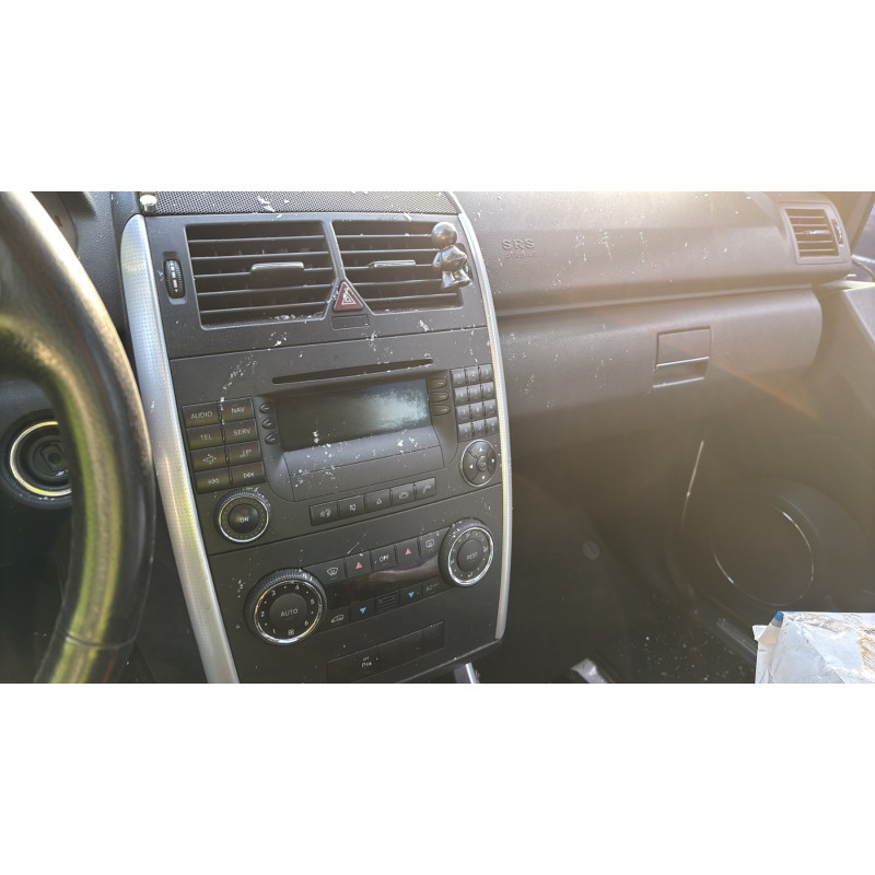 Serrure avant droit MERCEDES CLASSE A 169 Photo n°17