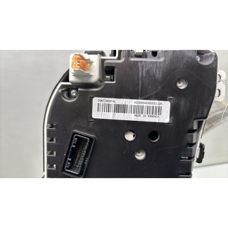 Compteur SUZUKI SWIFT 4 Photo n°8