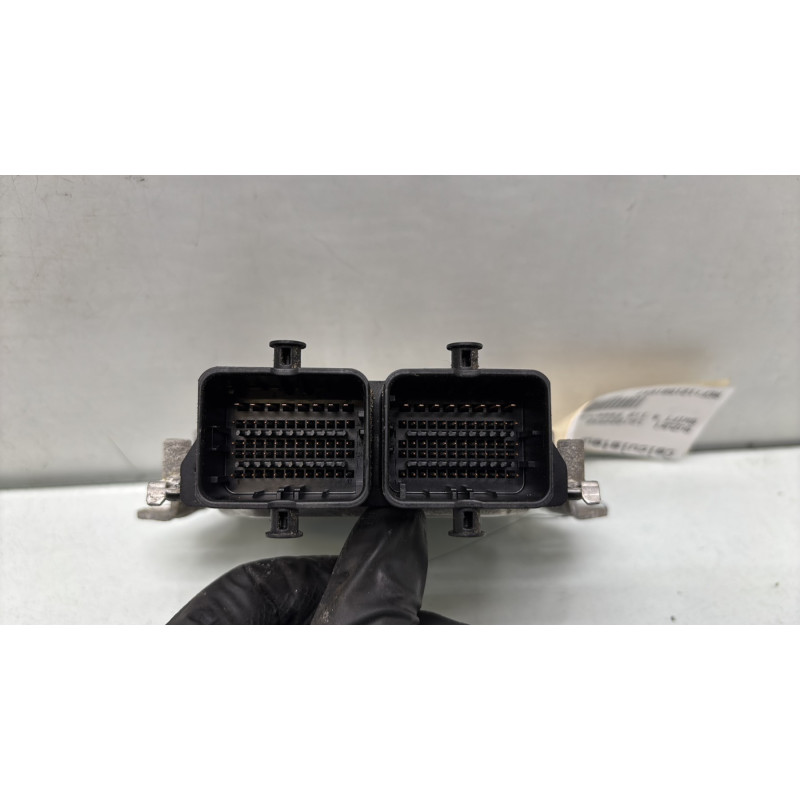 Calculateur moteur SUZUKI SWIFT 4 Photo n°3