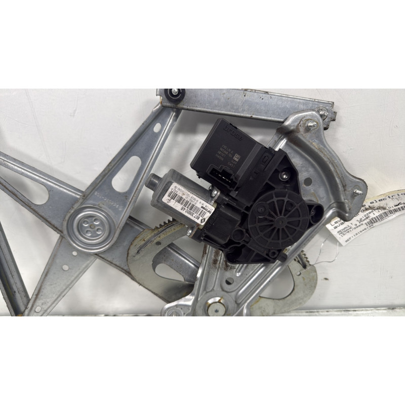 Leve vitre electrique avant droit RENAULT MEGANE 3 Photo n°3