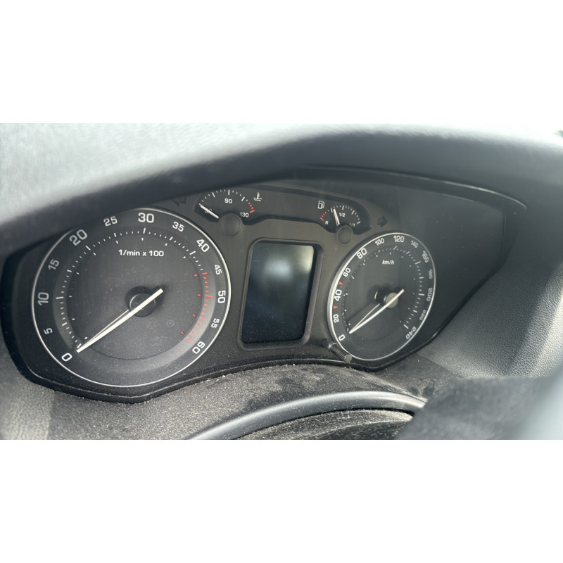 Anti brouillard gauche (feux) SKODA OCTAVIA 2 Photo n°20