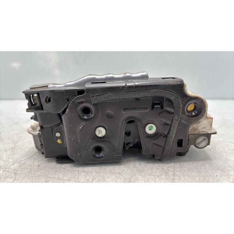 Serrure arriere gauche VOLKSWAGEN POLO 5 Photo n°3