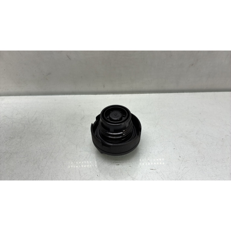 Bouchon de carburant VOLKSWAGEN POLO 5 Photo n°3