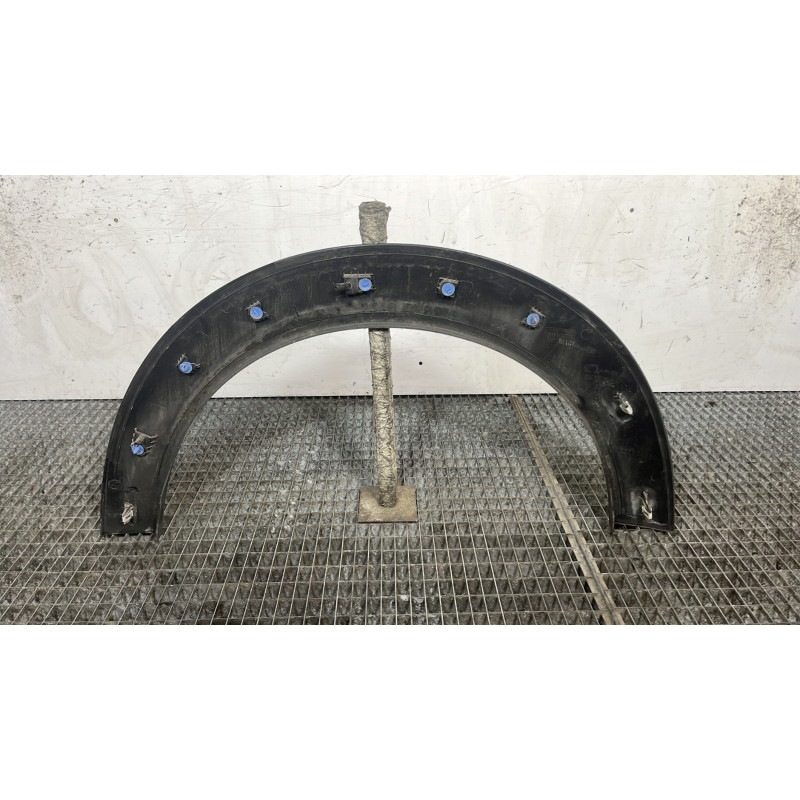 Extension d'aile arriere droit CITROEN C4 CACTUS Photo n°4