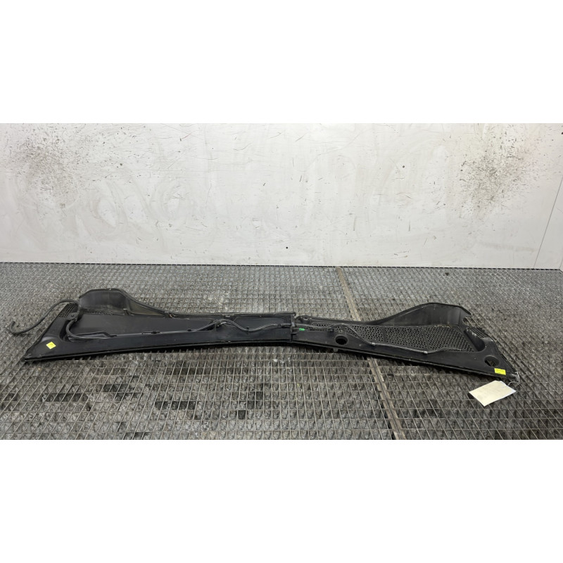 Baie de pare brise CITROEN C4 CACTUS Photo n°4