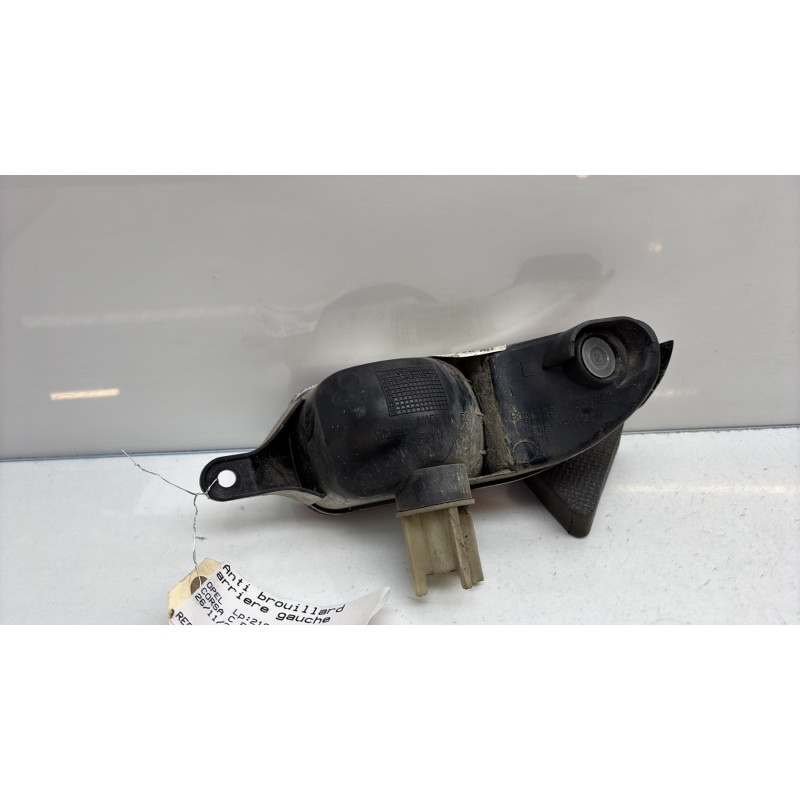 Anti brouillard arriere gauche OPEL CORSA C Photo n°4