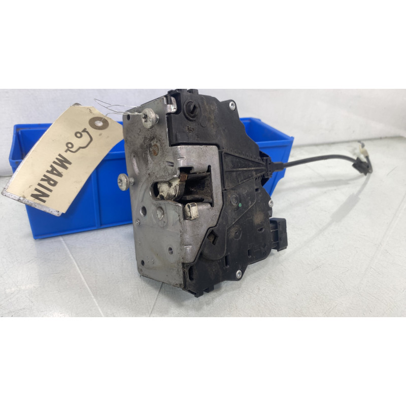 Serrure arriere droit OPEL CORSA D Photo n°2
