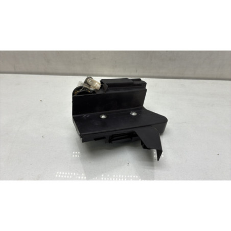 Serrure arriere droit DACIA SANDERO 2