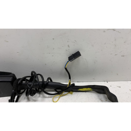 Attache ceinture avant droit VOLKSWAGEN PASSAT 6