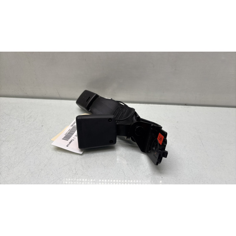 Attache ceinture arriere gauche KIA STONIC Photo n°2