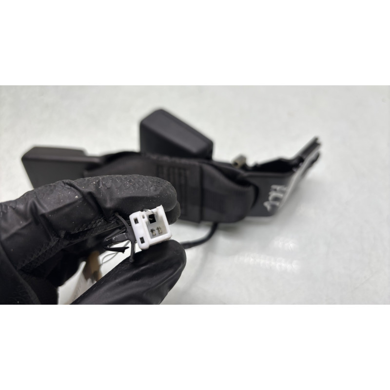 Attache ceinture arriere gauche KIA STONIC Photo n°4