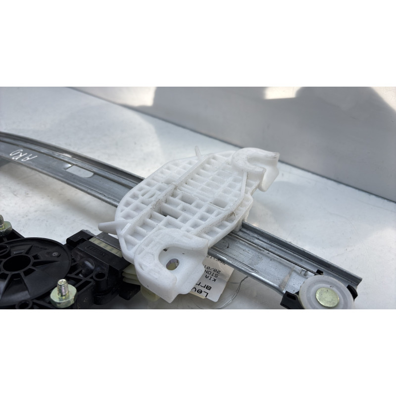 Leve vitre electrique arriere droit KIA STONIC Photo n°8