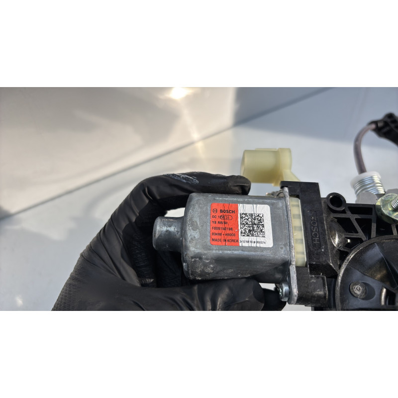 Leve vitre electrique arriere droit KIA STONIC Photo n°9
