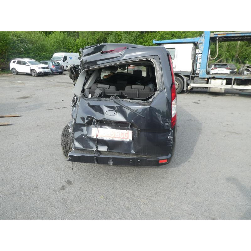 Feu arriere secondaire droit (feux) FORD TOURNEO CONNECT 2 Photo n°9