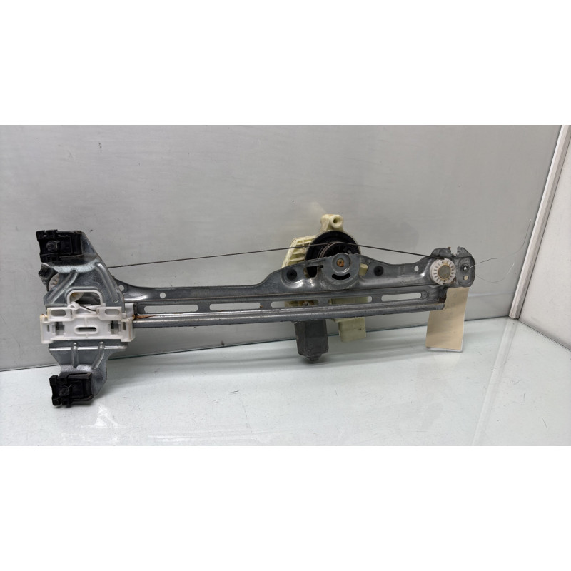 Leve vitre electrique arriere droit PEUGEOT 308 2 Photo n°1