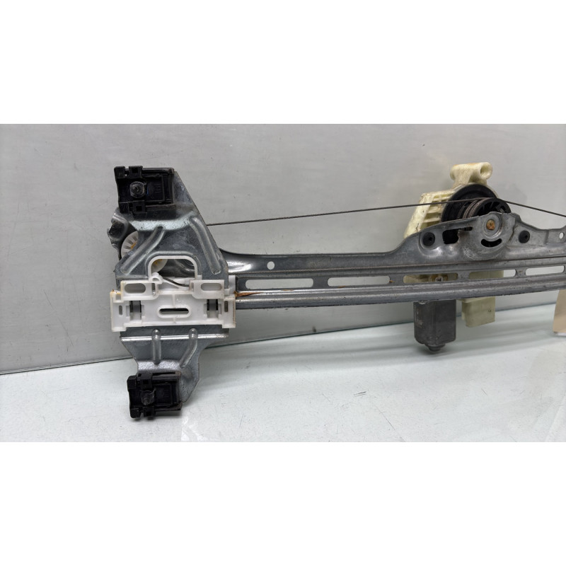 Leve vitre electrique arriere droit PEUGEOT 308 2 Photo n°2