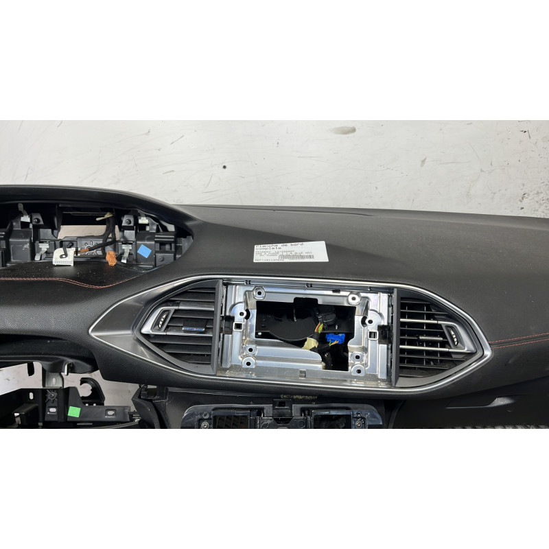 Planche de bord complete PEUGEOT 308 2 Photo n°5
