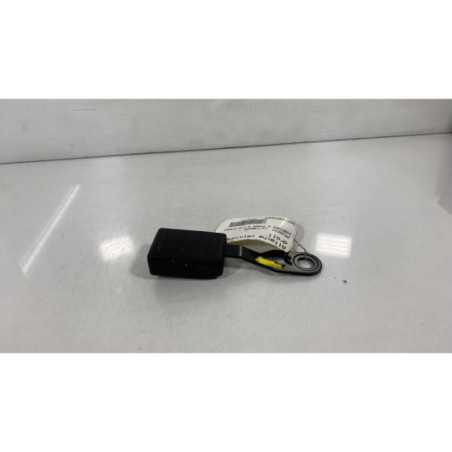 Attache ceinture avant droit PEUGEOT PARTNER 2 Photo n°1