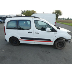 Attache ceinture avant gauche PEUGEOT PARTNER 2
