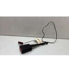 Attache ceinture avant droit FORD FIESTA 6