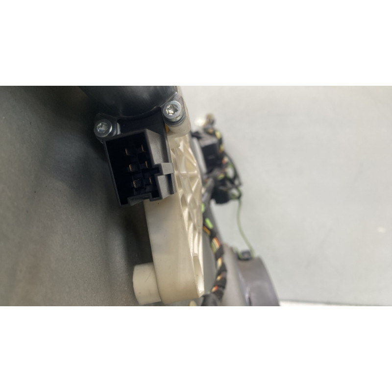 Leve vitre electrique avant gauche MERCEDES CLASSE B 245 Photo n°5