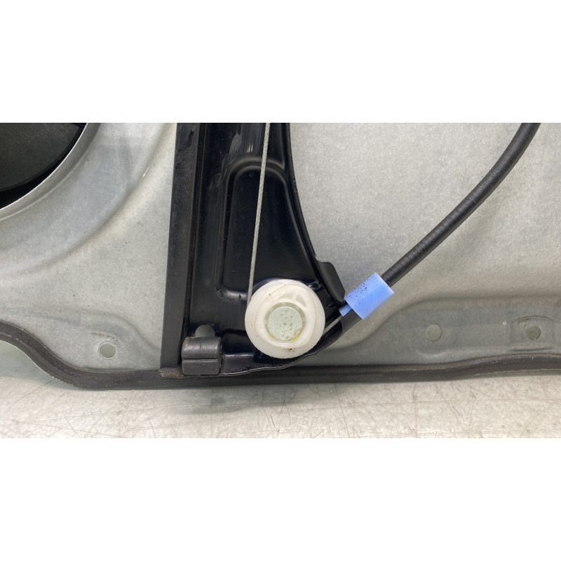 Leve vitre electrique avant gauche MERCEDES CLASSE B 245 Photo n°13