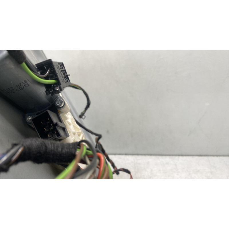 Leve vitre electrique arriere gauche MERCEDES CLASSE B 245 Photo n°3