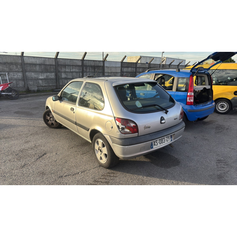 Poignee interieur avant droit FORD FIESTA 4 Photo n°7