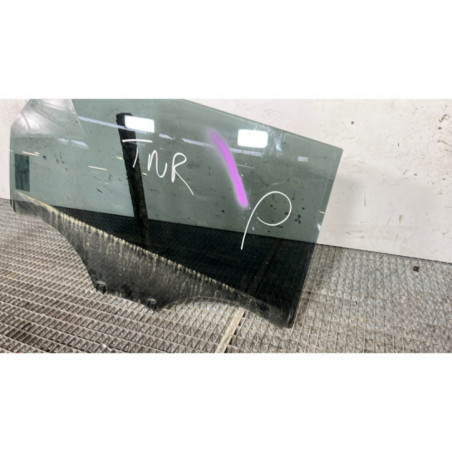 Vitre arriere droit PEUGEOT 5008 2