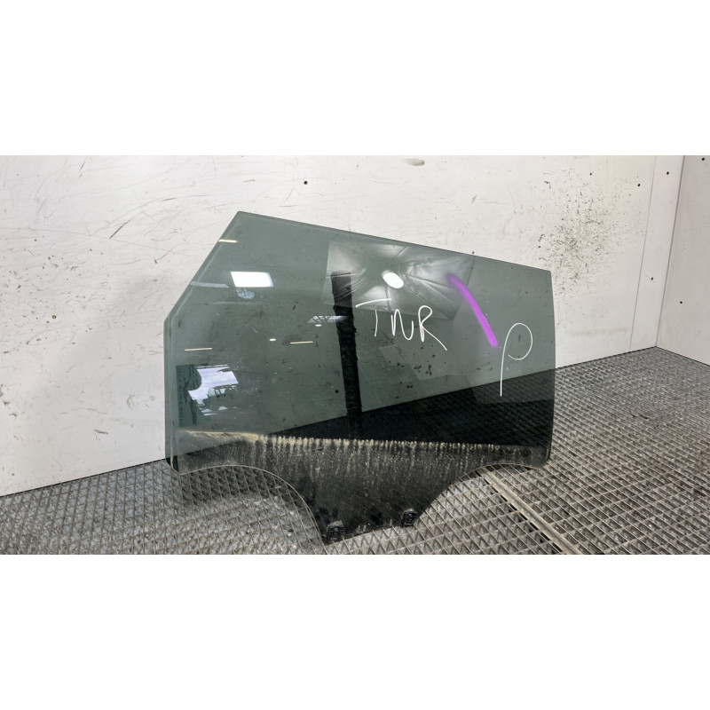 Vitre arriere droit PEUGEOT 5008 2 Photo n°3