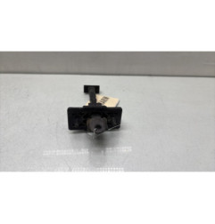 Arret de porte avant droit PEUGEOT 5008 2