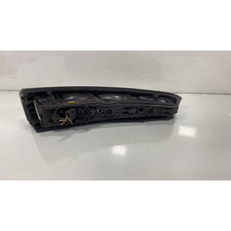Feu arriere principal droit (feux) OPEL MERIVA A Photo n°4