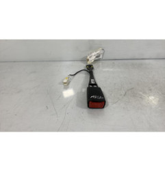 Attache ceinture avant droit PEUGEOT 5008 1