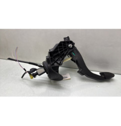 Pedale d'embrayage PEUGEOT 5008 2