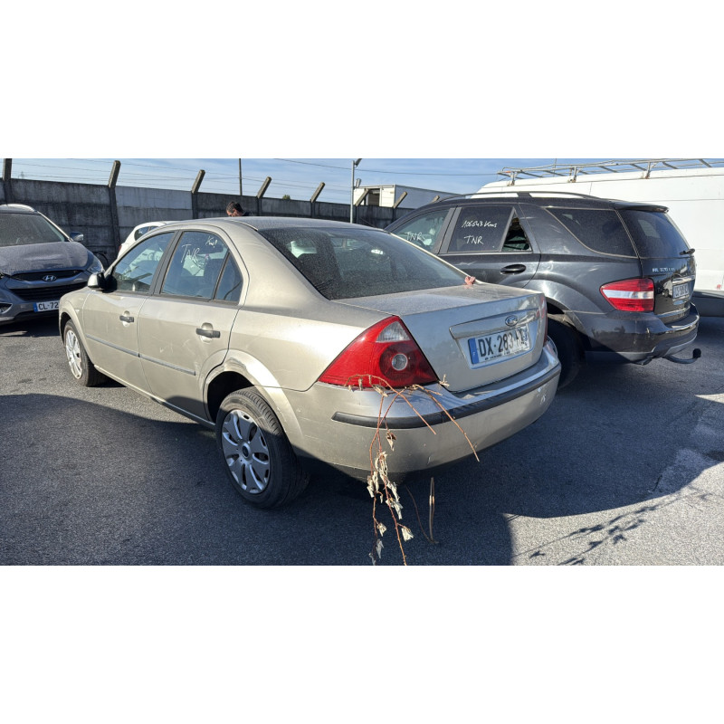 Feu arriere principal droit (feux) FORD MONDEO 2 Photo n°7