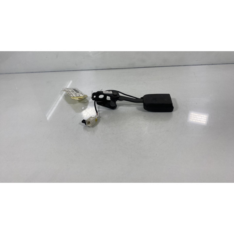 Attache ceinture arriere droit PEUGEOT 308 1 Photo n°23