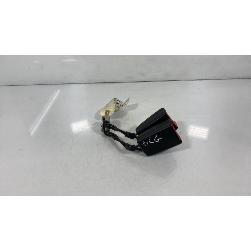 Attache ceinture arriere gauche VOLKSWAGEN POLO 5 Photo n°10
