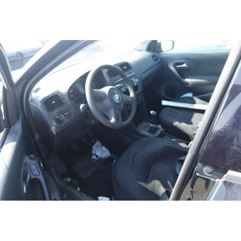 Attache ceinture arriere gauche VOLKSWAGEN POLO 5 Photo n°14