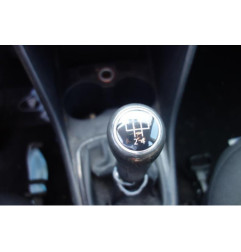 Attache ceinture arriere gauche VOLKSWAGEN POLO 5