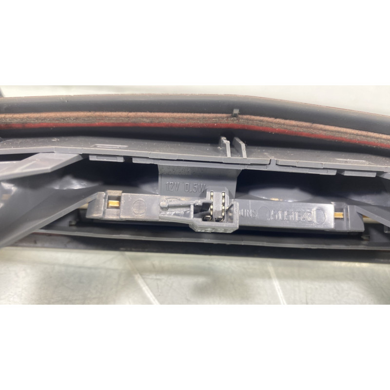 Feu arriere stop central OPEL CORSA D Photo n°3