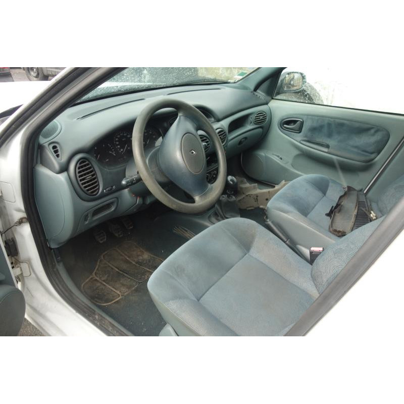 Custode arriere gauche (porte) RENAULT MEGANE Photo n°21