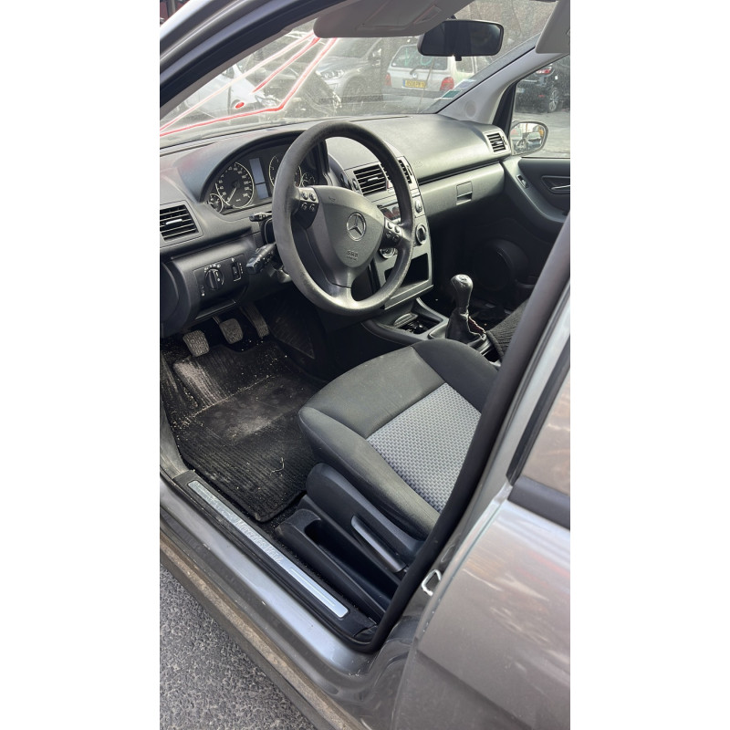 Feu arriere principal droit (feux) MERCEDES CLASSE A 169 Photo n°10