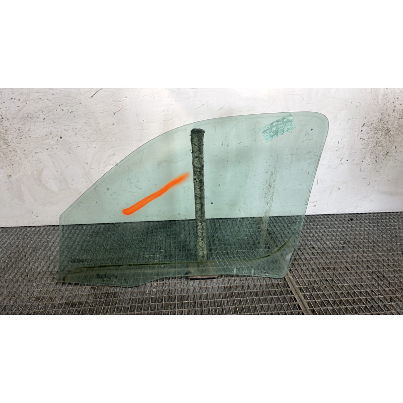 Vitre avant droit PEUGEOT PARTNER 1 Photo n°4