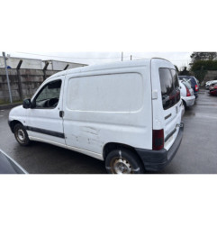 Vitre avant droit PEUGEOT PARTNER 1