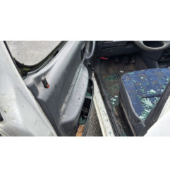 Vitre avant droit PEUGEOT PARTNER 1