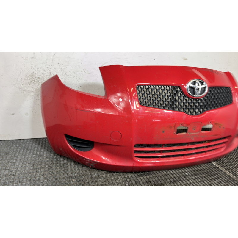 Pare choc avant TOYOTA YARIS 2 Photo n°2