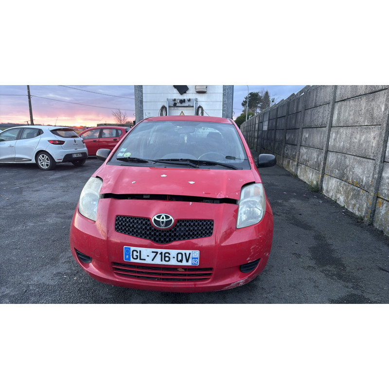 Pare choc avant TOYOTA YARIS 2 Photo n°14