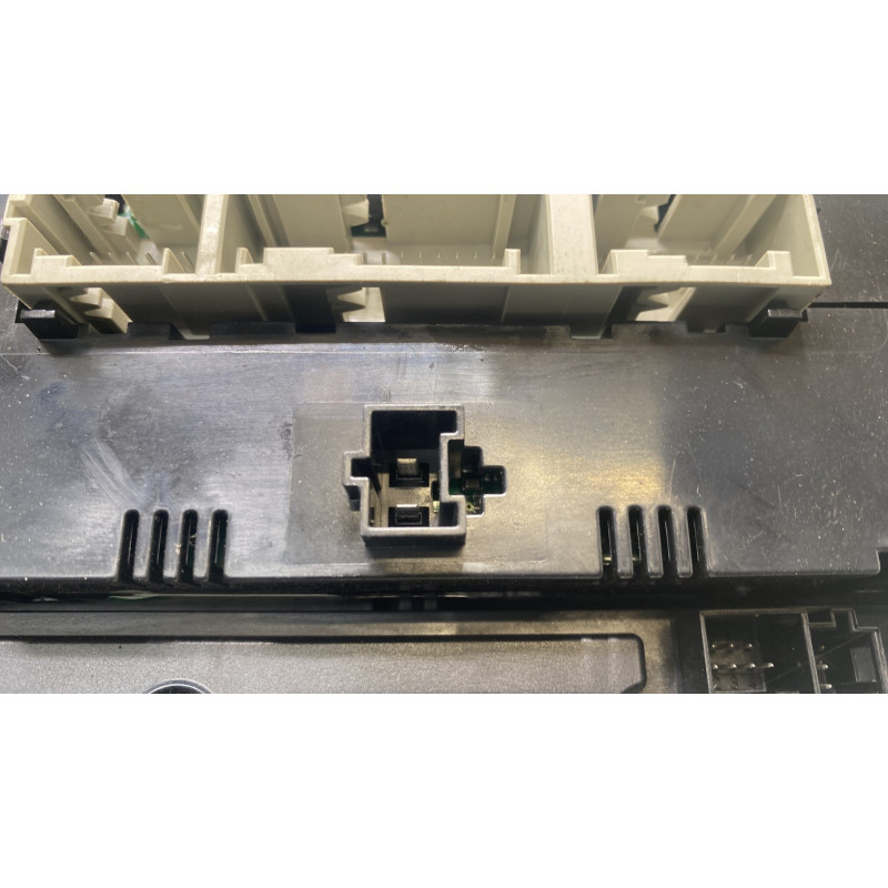Commande chauffage MERCEDES CLASSE R 251 Photo n°7