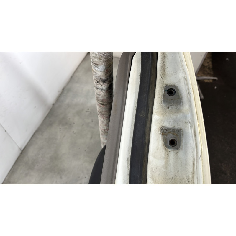 Porte arriere gauche MITSUBISHI L 200 3 Photo n°3