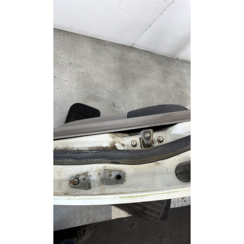 Porte arriere gauche MITSUBISHI L 200 3 Photo n°4